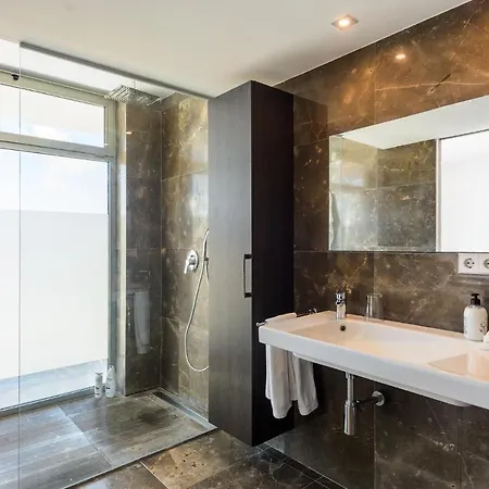 Villa Luxury Minimal - Golf Course View *