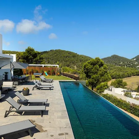 Luxury Minimal - Golf Course View Villa *