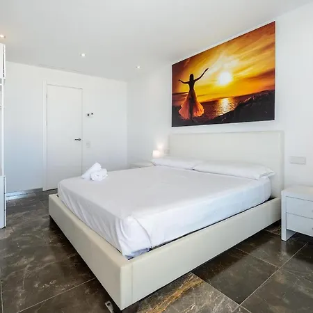 Luxury Minimal - Golf Course View Villa *