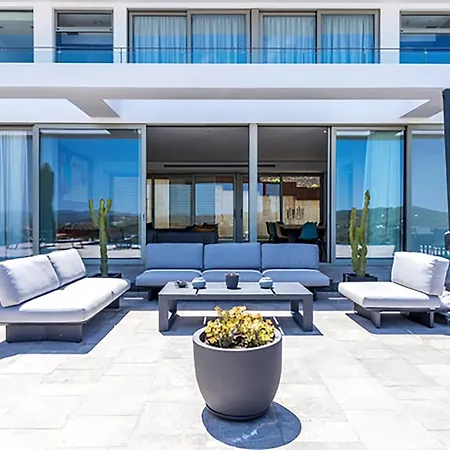 Villa Luxury Minimal - Golf Course View *